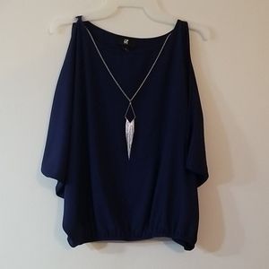 IZ byer cold shoulder top